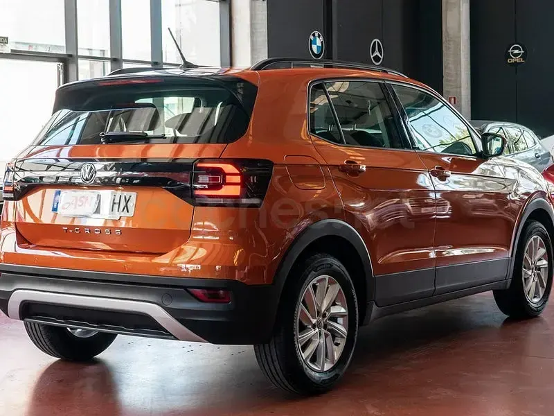 Usado VW T-Cross Advance 95 CV (69 kW) 2020 Naranja SUV