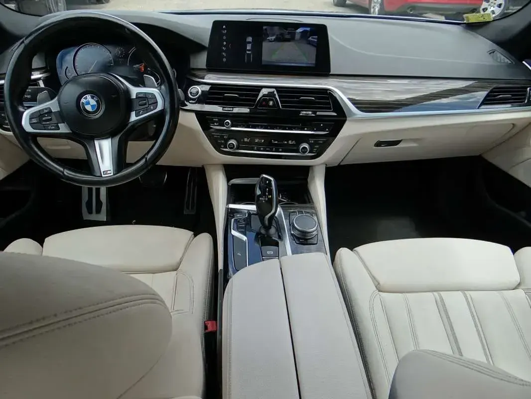 Usado BMW 530 Executive 265 CV (194 kW) 2017 Gris / plata Berlina