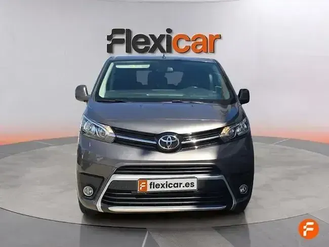 Usado Toyota Proace Verso 145 CV (106 kW) 2023 Beige Familiar