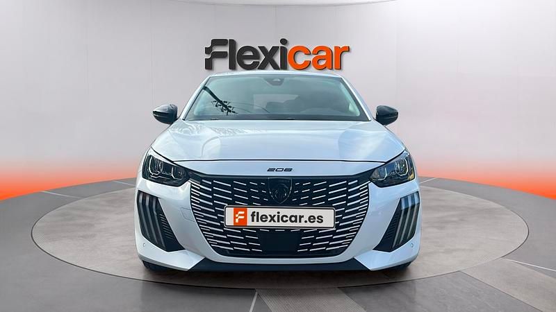 Usado Peugeot 208 Allure 110 CV (80 kW) 2025 Blanco Utilitario