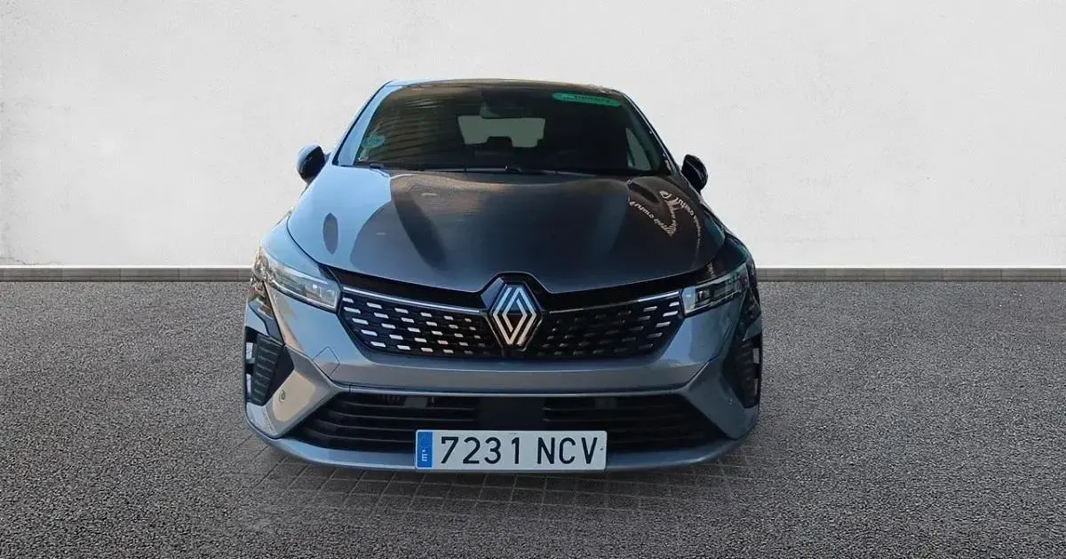 Usado Renault Clio Techno 90 CV (66 kW) 2025 Utilitario