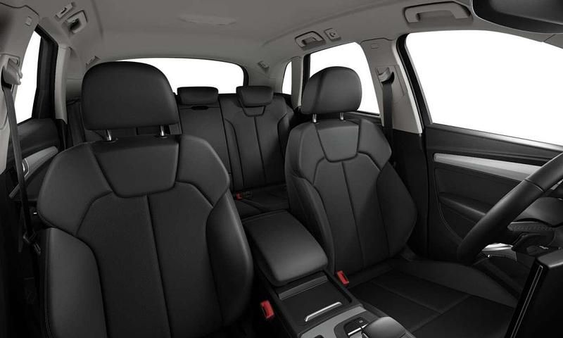 Usado Audi Q5 Advanced Plus 163 HP (119 kW) 2020 Azul SUV