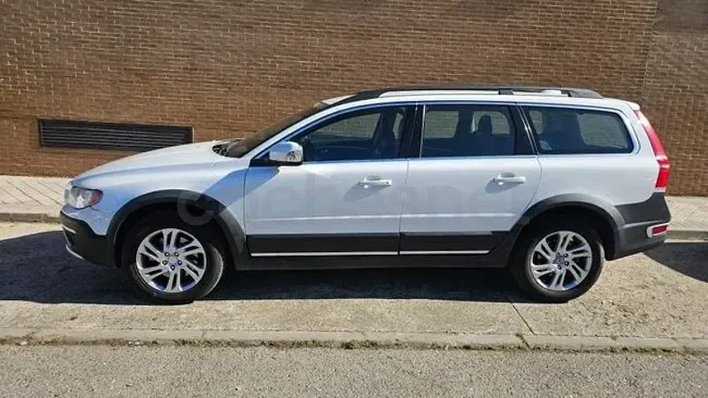 Usado Volvo XC70 Momentum 181 CV (133 kW) 2014 Gris Familiar