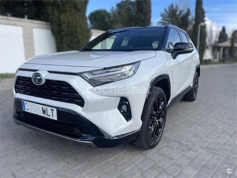 Usado Toyota RAV4 Hybrid Style 222 CV (163 kW) 2023 Blanco SUV