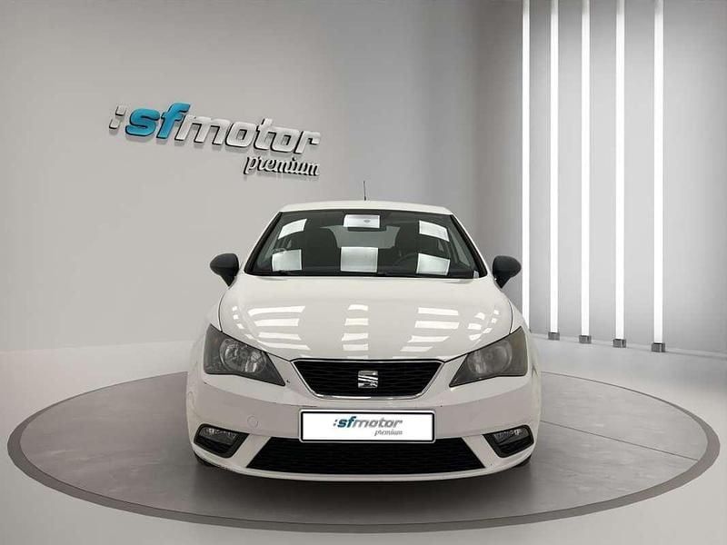 Usado Seat Ibiza Reference 75 CV (55 kW) 2014 Blanco Utilitario