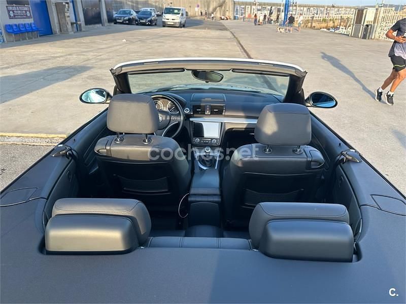 Gris / plata Usado 2008 BMW 120 Cabriolet Comfort Edition Descapotable | 9500 € (Precio justo) - Imagen 1/4