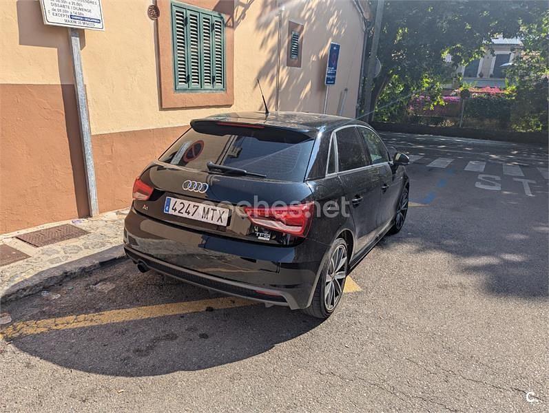 Usado Audi A1 Sportback Design 95 CV (69 kW) 2015 Negro Utilitario