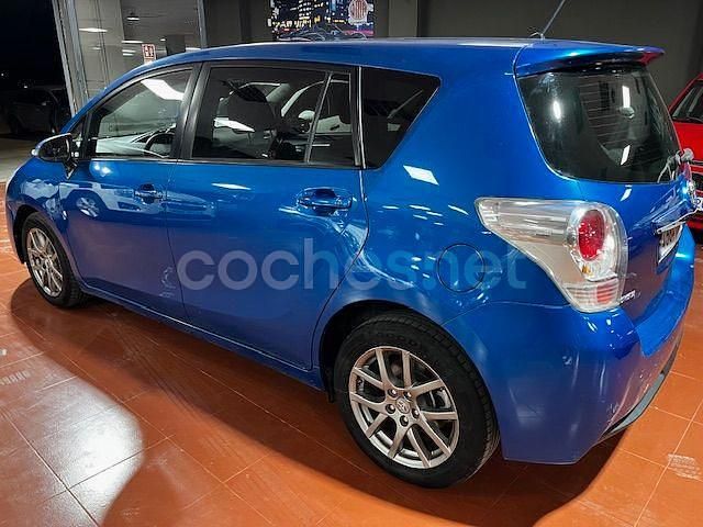Usado Toyota Verso Advance 132 CV (97 kW) 2014 Azul Monovolumen