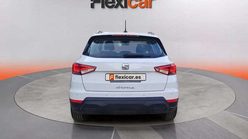 Usado Seat Arona Style 116 CV (85 kW) 2024 Blanco SUV