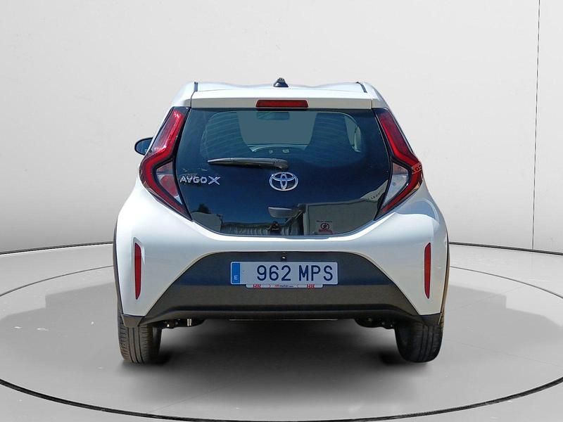 Usado Toyota Aygo X Play 72 CV (52 kW) 2024 SUV