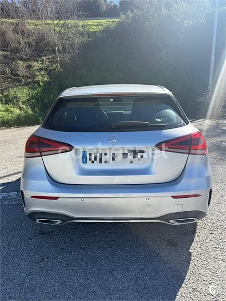 Usado Mercedes A180 122 CV (89 kW) 2019 Gris / plata Berlina
