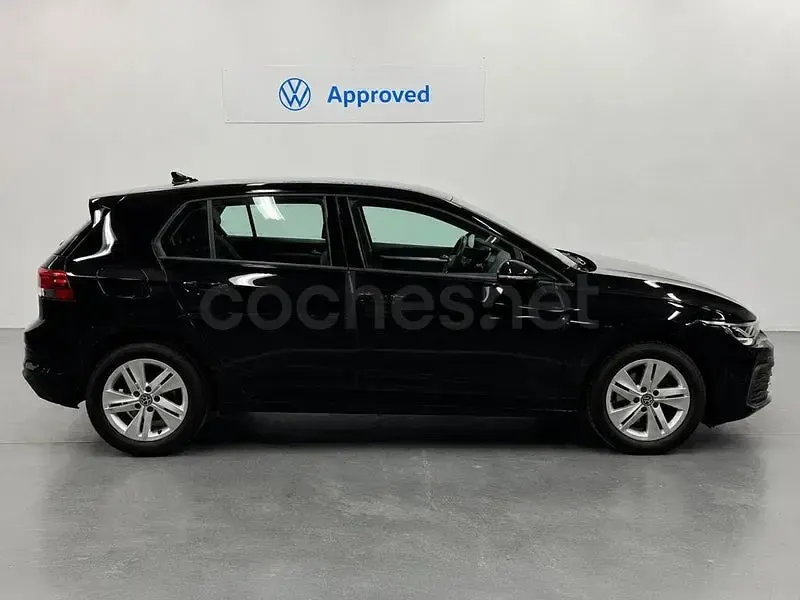 Usado VW Golf VIII 115 CV (84 kW) 2024 Negro Berlina