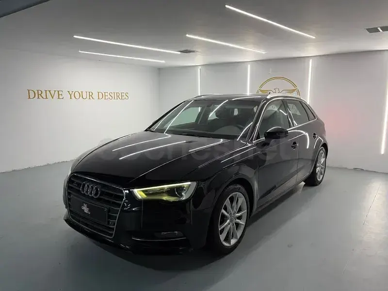 Usado Audi A3 Ambition 150 CV (110 kW) 2014 Negro Berlina