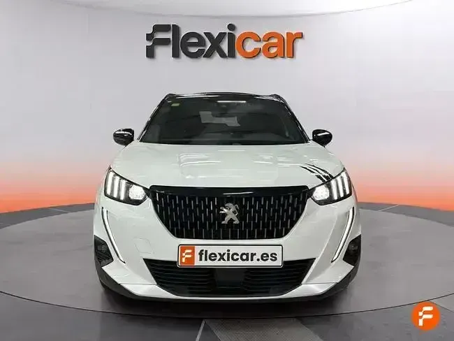 Usado Peugeot 2008 GT-line 130 CV (95 kW) 2020 Blanco SUV