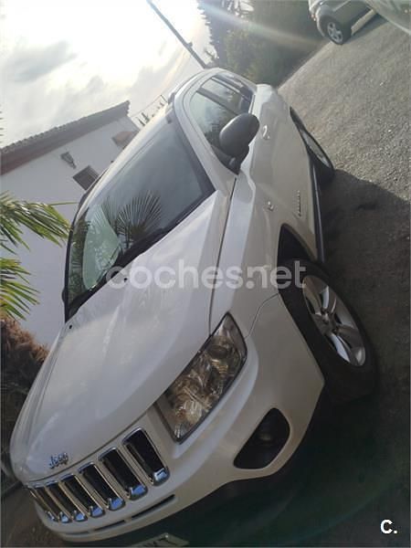 Blanco Usado 2012 Jeep Compass Sport SUV | 8000 € (Precio justo) - Imagen 1/4