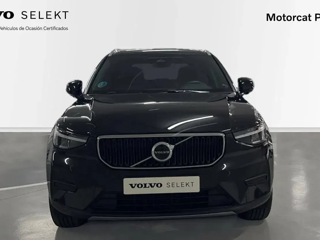 Usado Volvo XC40 Core 163 HP (119 kW) 2024 Preto SUV