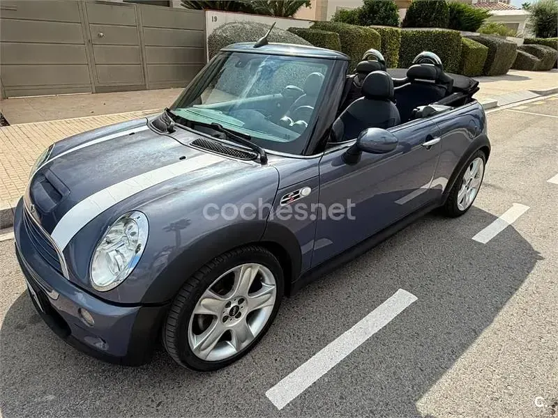 Usado Mini Cooper S Cabriolet 170 CV (125 kW) 2006 Violeta / lila Descapotable