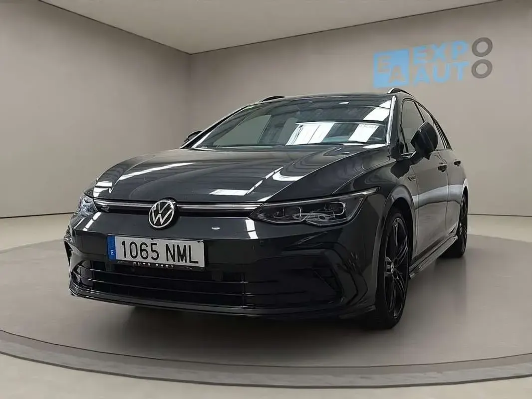 Usado VW Golf VIII R-line 150 CV (110 kW) 2021 Gris Familiar
