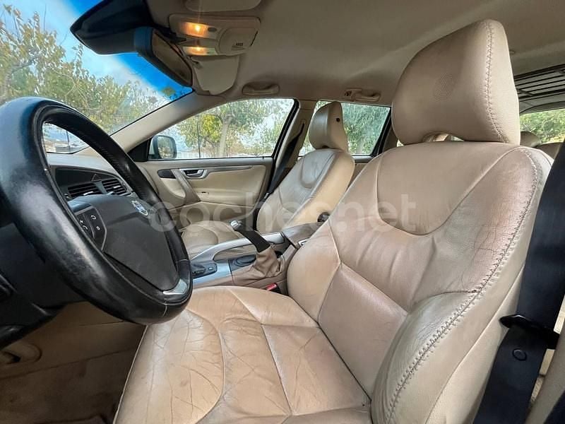Usado Volvo XC70 Summum 185 CV (136 kW) 2006 Beige Familiar