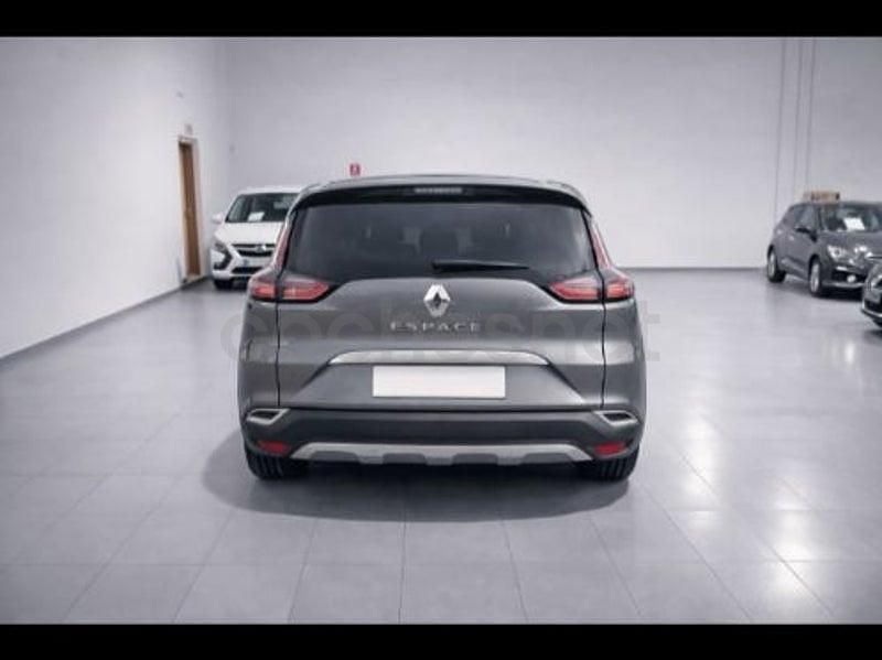 Usado Renault Espace Life 160 CV (117 kW) 2016 Gris / plata Monovolumen