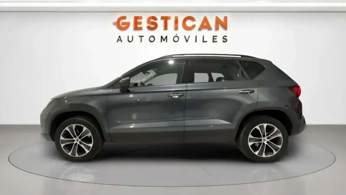 Usado Seat Ateca Style 150 CV (110 kW) 2022 Gris SUV