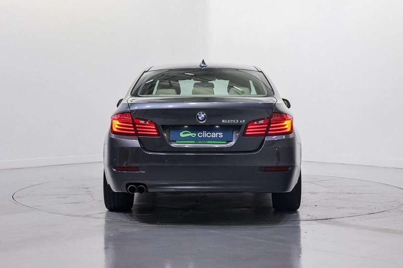 Usado BMW 520 190 CV (139 kW) 2016 Gris Berlina