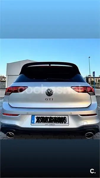 Usado VW Golf VIII GTI Clubsport 301 CV (221 kW) 2022 Gris / plata Berlina