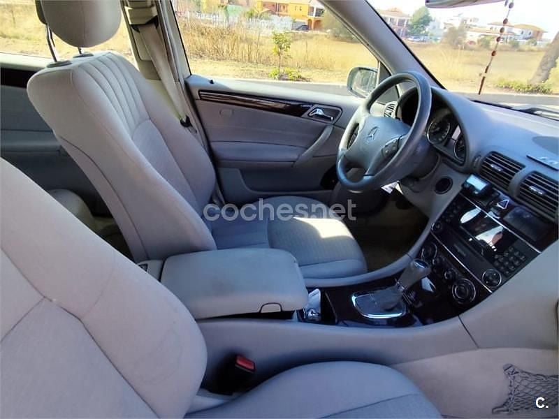 Usado Mercedes C200 Classic 163 CV (119 kW) 2004 Azul Berlina