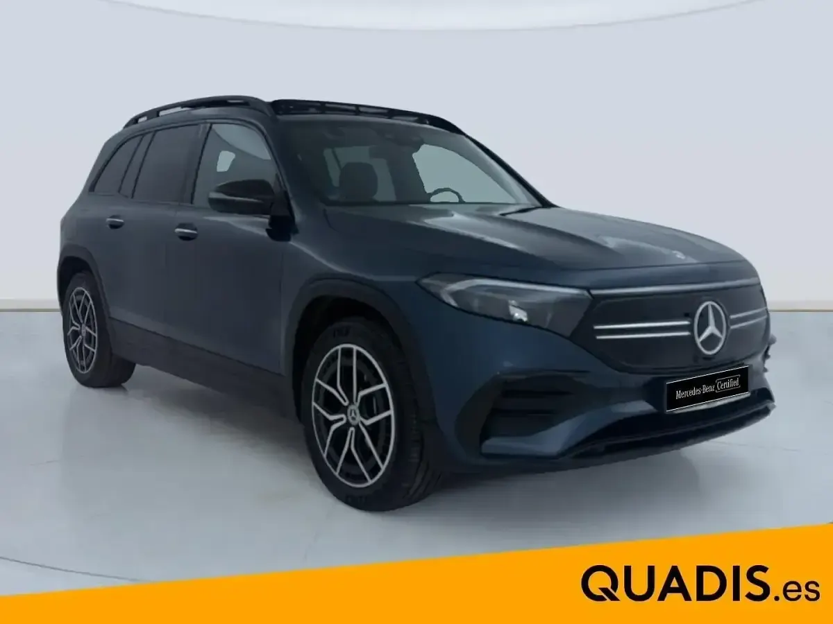 Käytetty Mercedes EQB300 167 kW (228 HP) 2023 Sininen Katumaasturi