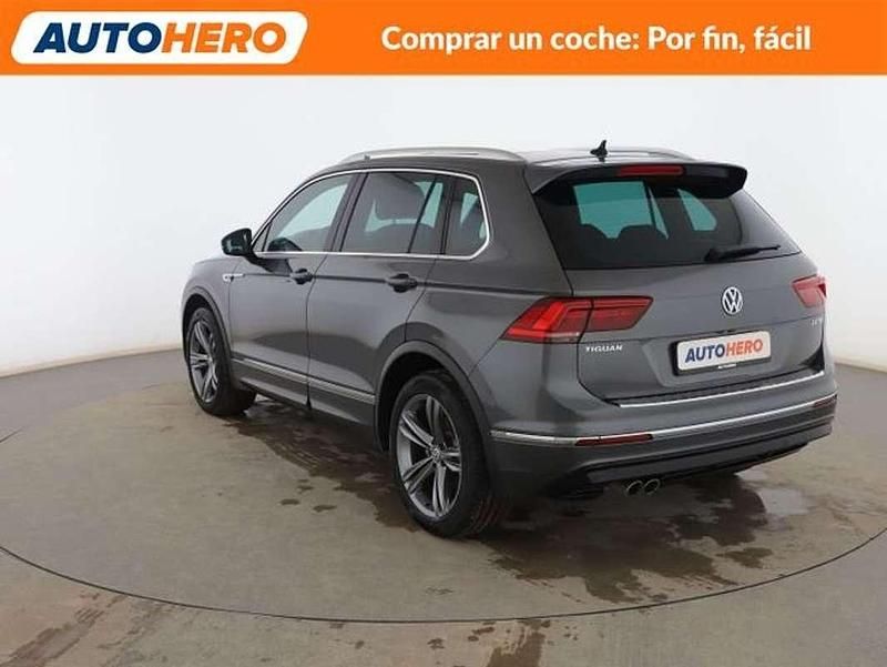 Usado VW Tiguan Sportline 150 CV (110 kW) 2017 Gris SUV