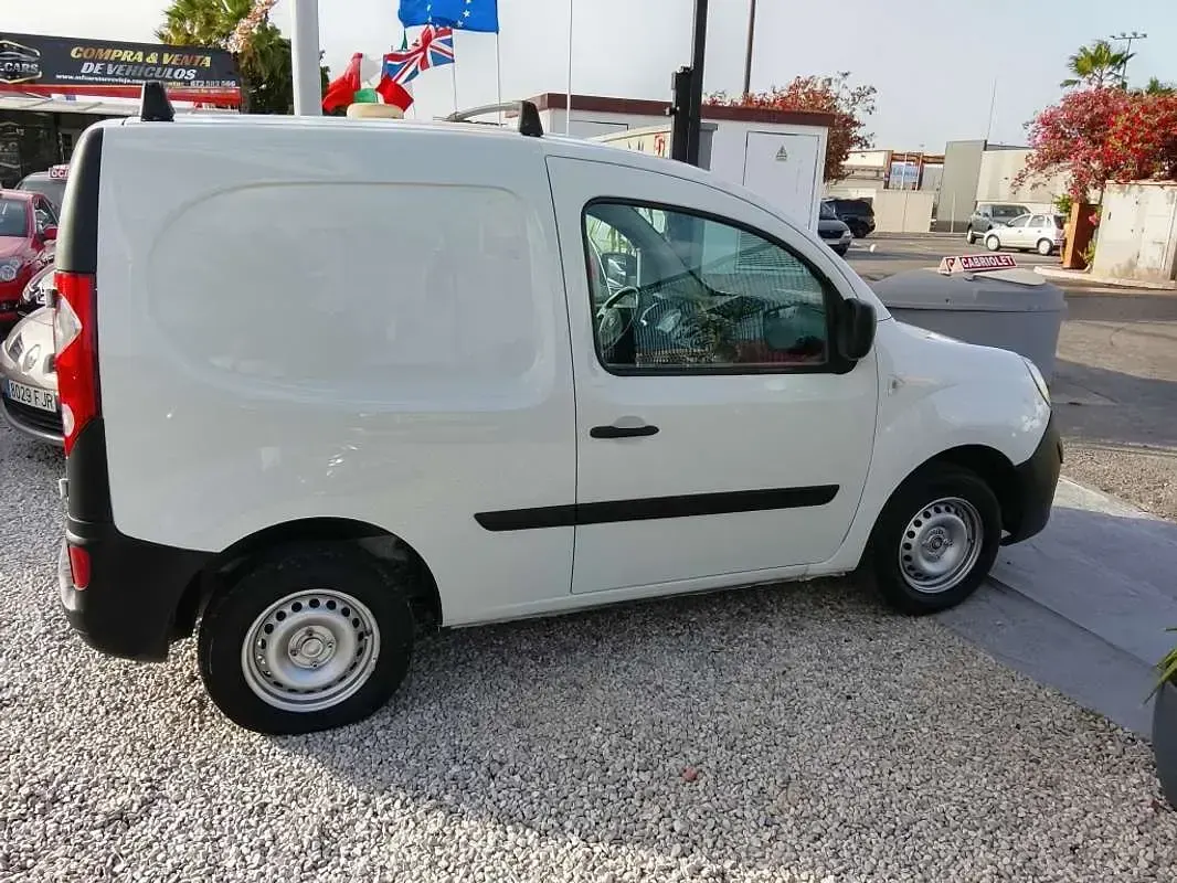 Usado Renault Kangoo 86 CV (63 kW) 2010 Blanco Van