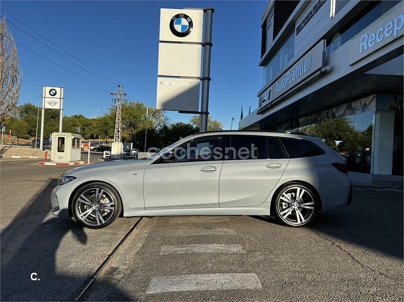 Gris / plata Usado 2022 BMW 320e Shadowline Familiar | 43.900 € - Imagen 1/4