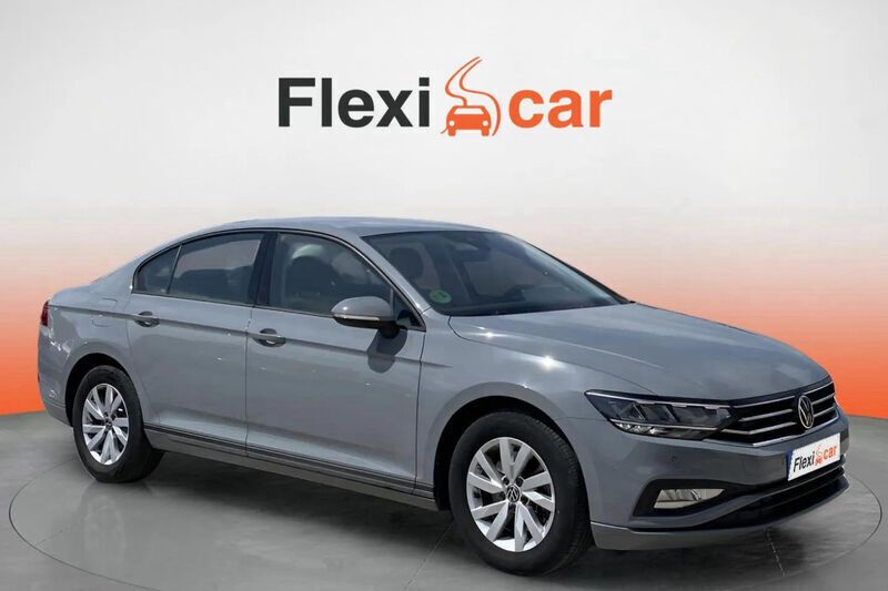 Gris Usado 2022 VW Passat Business Berlina | 18.990 € (Buen precio) - Imagen 1/4