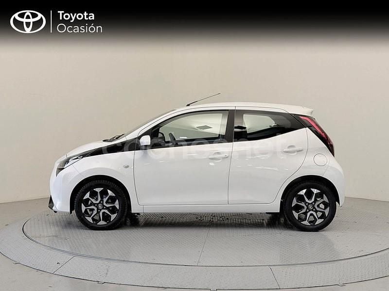 Usado Toyota Aygo X-play 72 CV (52 kW) 2021 Blanco Utilitario