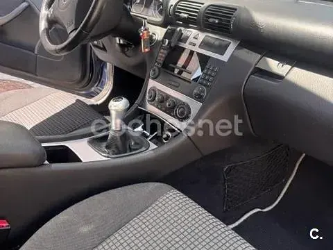 Usado Mercedes C220 Sport Edition 150 CV (110 kW) 2007 Azul Berlina