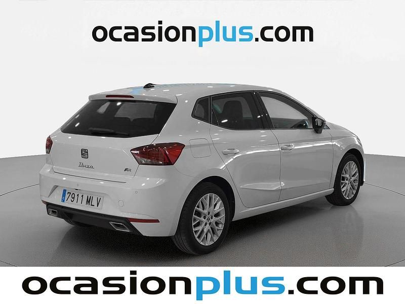 Usado Seat Ibiza FR 110 CV (80 kW) 2023 Blanco Utilitario