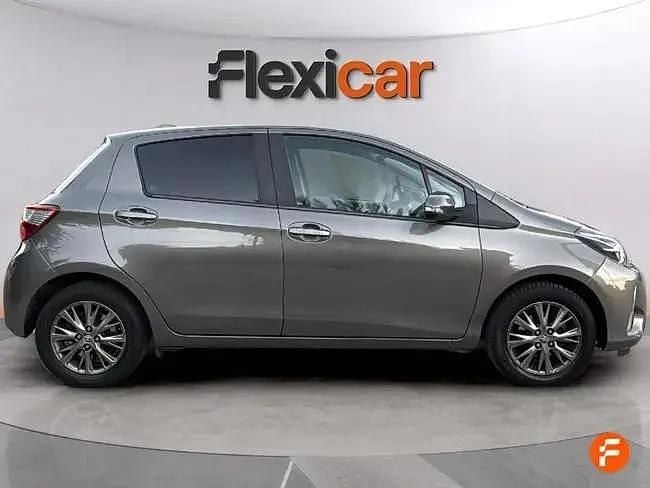 Occasion Toyota Yaris Active 69 ch (50 kW) 2020 Vert Berline