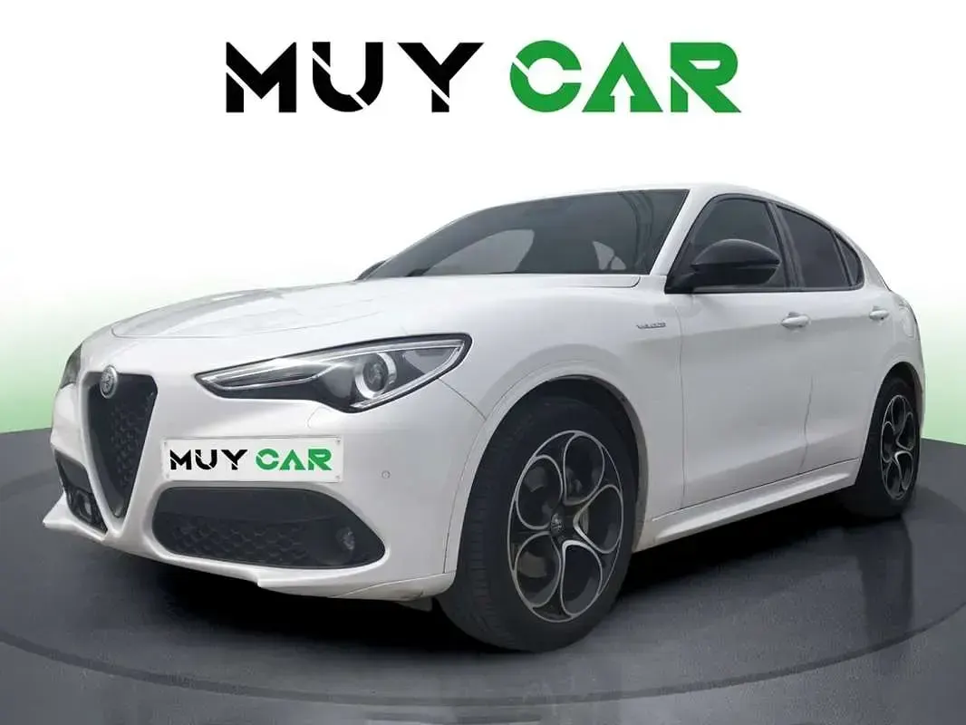 Usado Alfa Romeo Stelvio Veloce 209 CV (153 kW) 2022 Blanco SUV