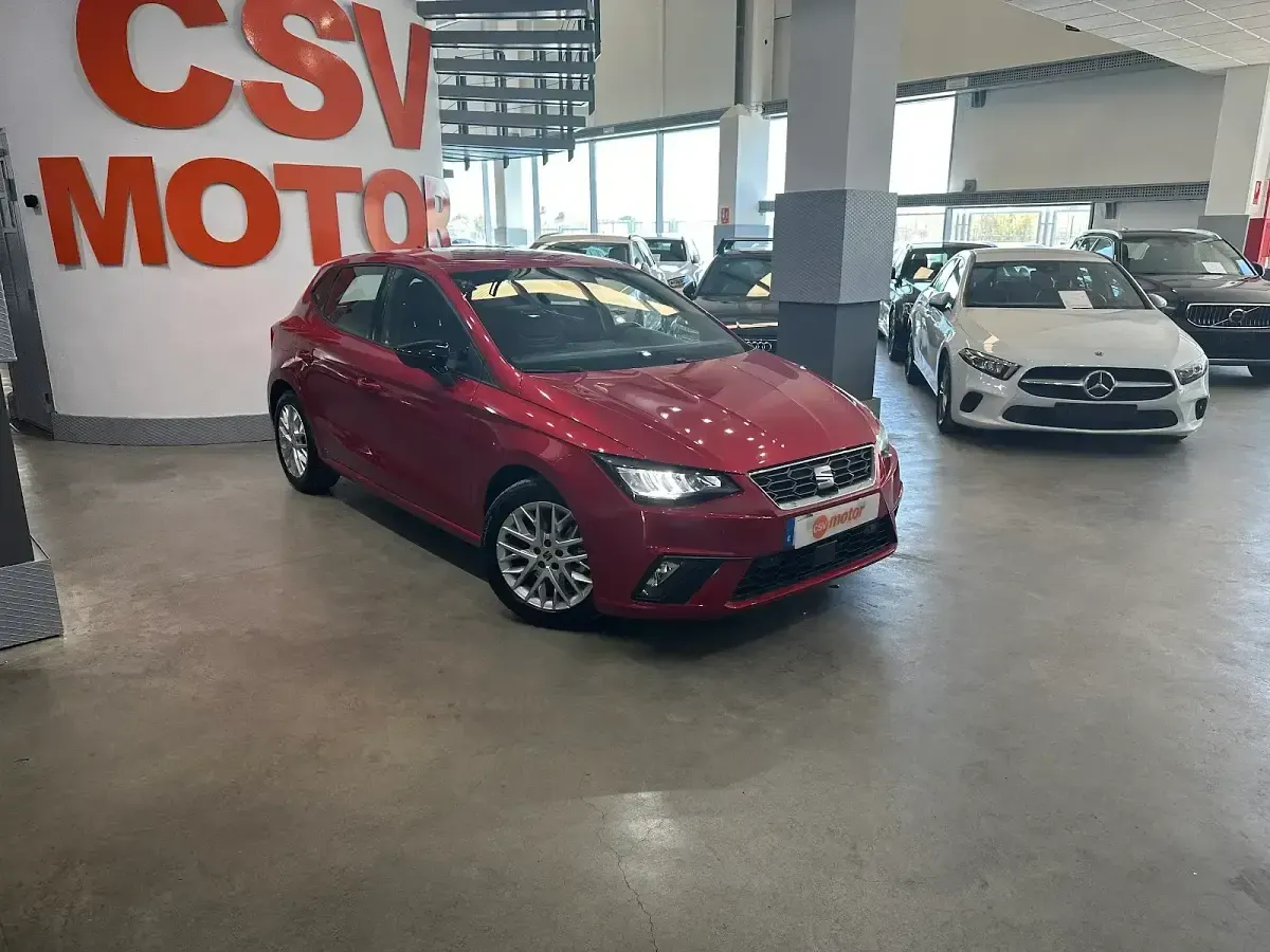 Usado Seat Ibiza FR 116 CV (85 kW) 2024 Rojo Utilitario