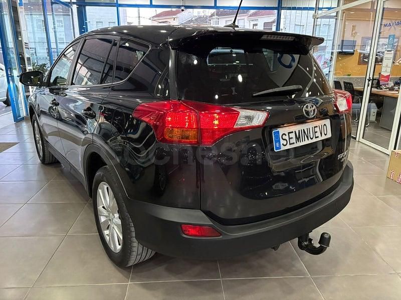 Usado Toyota RAV4 Executive 150 CV (110 kW) 2014 Negro SUV