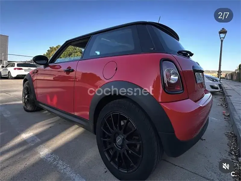 Usado Mini ONE 75 CV (55 kW) 2012 Rojo Utilitario