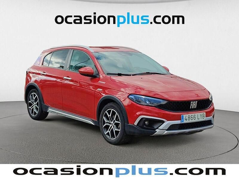 Usado Fiat Tipo Cross 130 CV (95 kW) 2022 Rojo Berlina