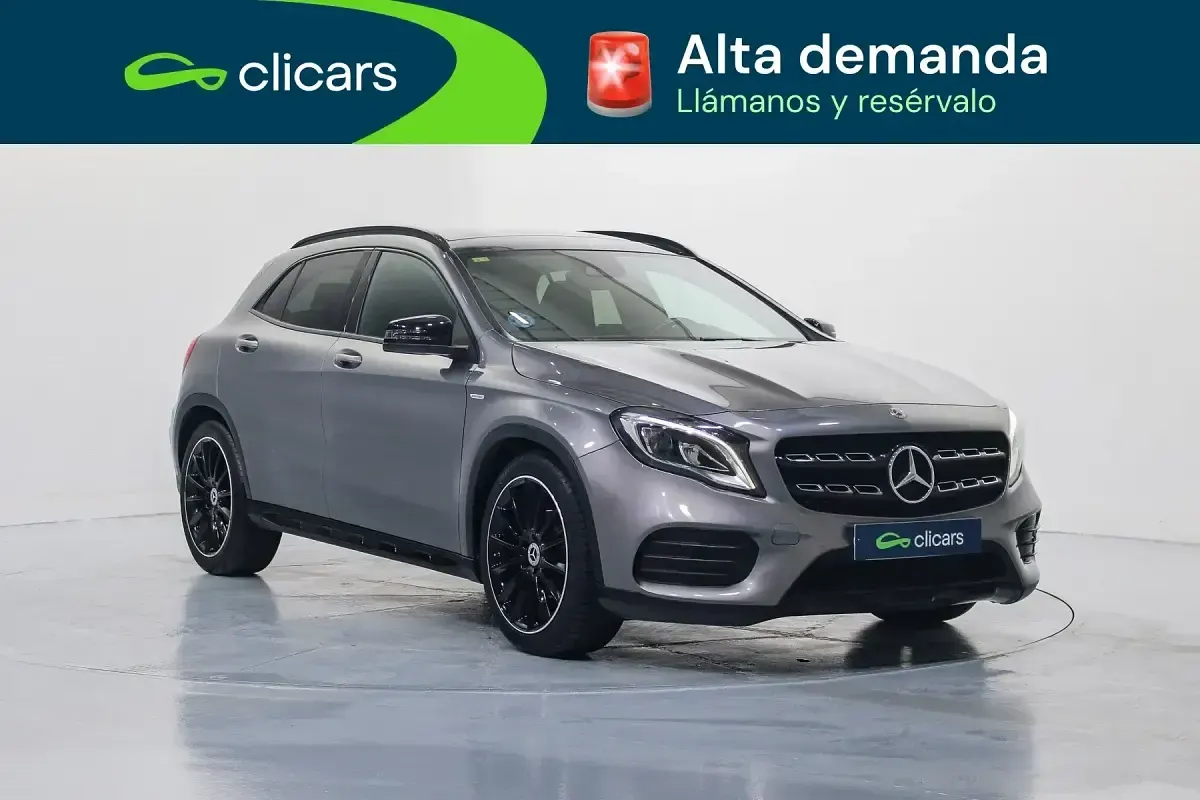 Begagnad Mercedes GLA200 156 HK (114 kW) 2020 Grå SUV