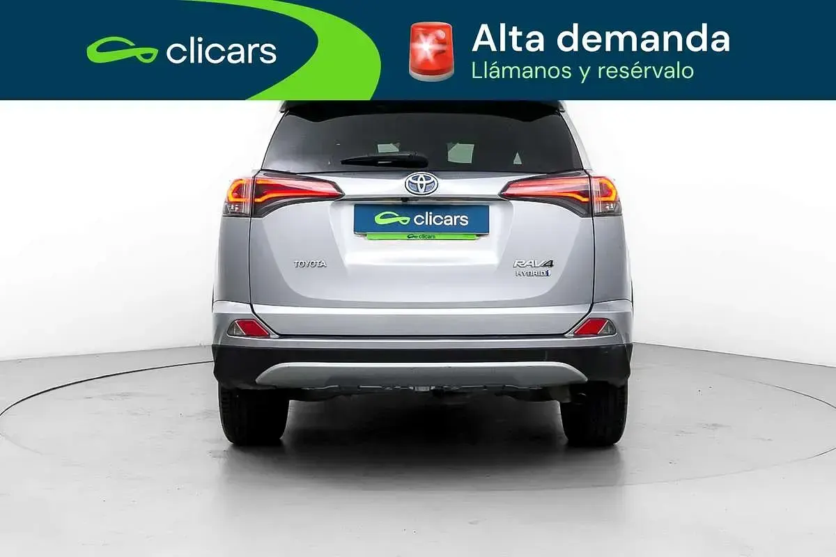 Usado Toyota RAV4 Hybrid Advance 152 CV (111 kW) 2017 Blanco SUV