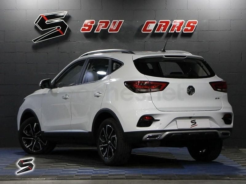 Usado MG ZS Luxury 111 CV (81 kW) 2023 Blanco SUV