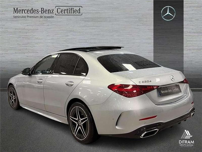 Usado Mercedes C220 197 HP (144 kW) 2025 Sedan