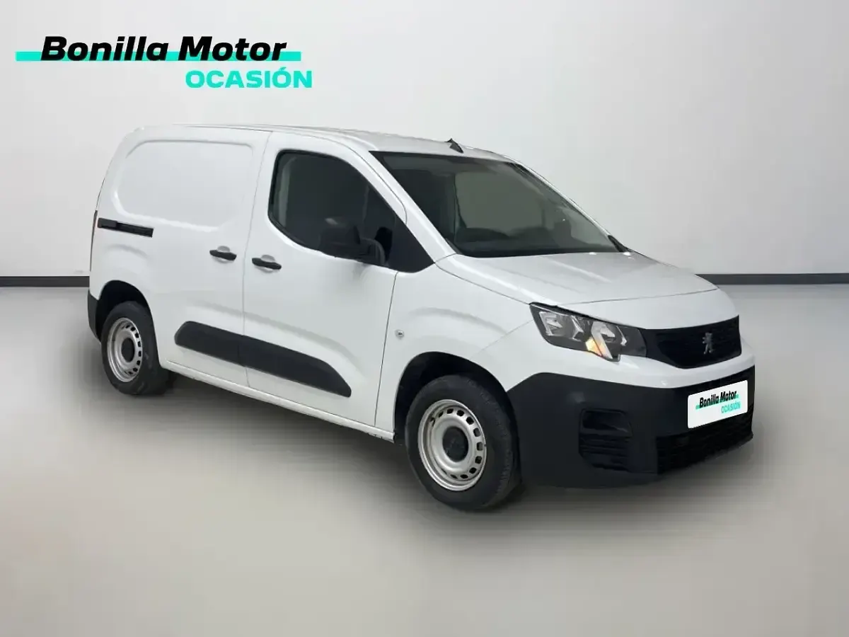 Usado Peugeot Partner 98 CV (72 kW) 2022 Blanco Monovolumen