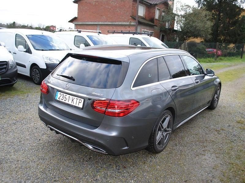 Usado Mercedes C220 194 CV (142 kW) 2019 Gris / plata Familiar