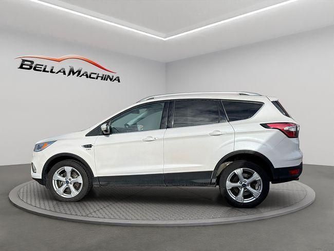 Usado Ford Kuga Titanium 150 CV (110 kW) 2016 Blanco SUV