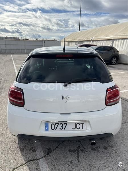 Usado Citroën DS3 PureTech 110 CV (80 kW) 2014 Blanco Berlina